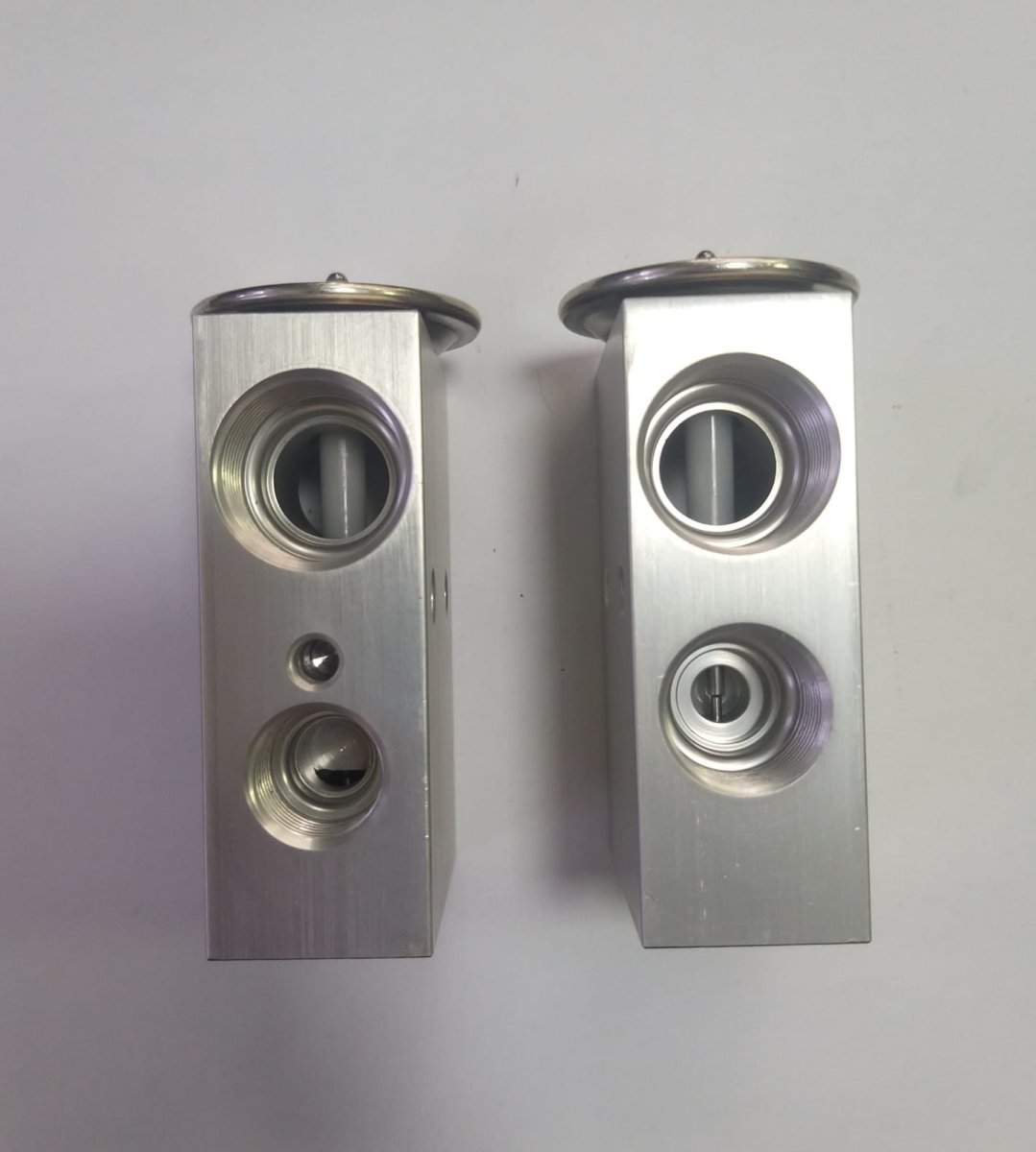 QKFH3596 ZED İŞ MAKİNASI VİDALI TİP EXPASİON