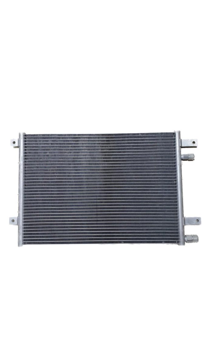 86904 İŞ MAKİNASI KOMATSU CONDANSER