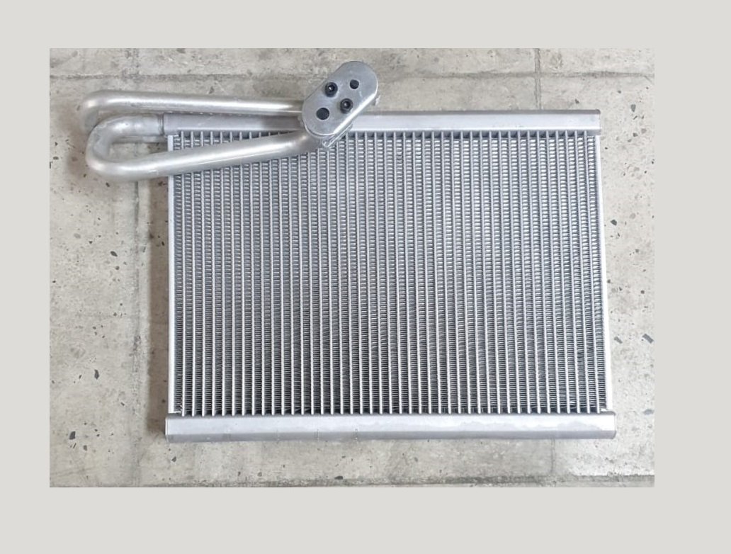 100X40X26 UNIVERSAL CONDANSER