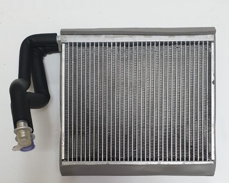 102791 7H15 24V 10PK ARKADAN ÇIKIŞ İNCE KALIN (SANDEN) KLİMA KOMPRESÖRÜ