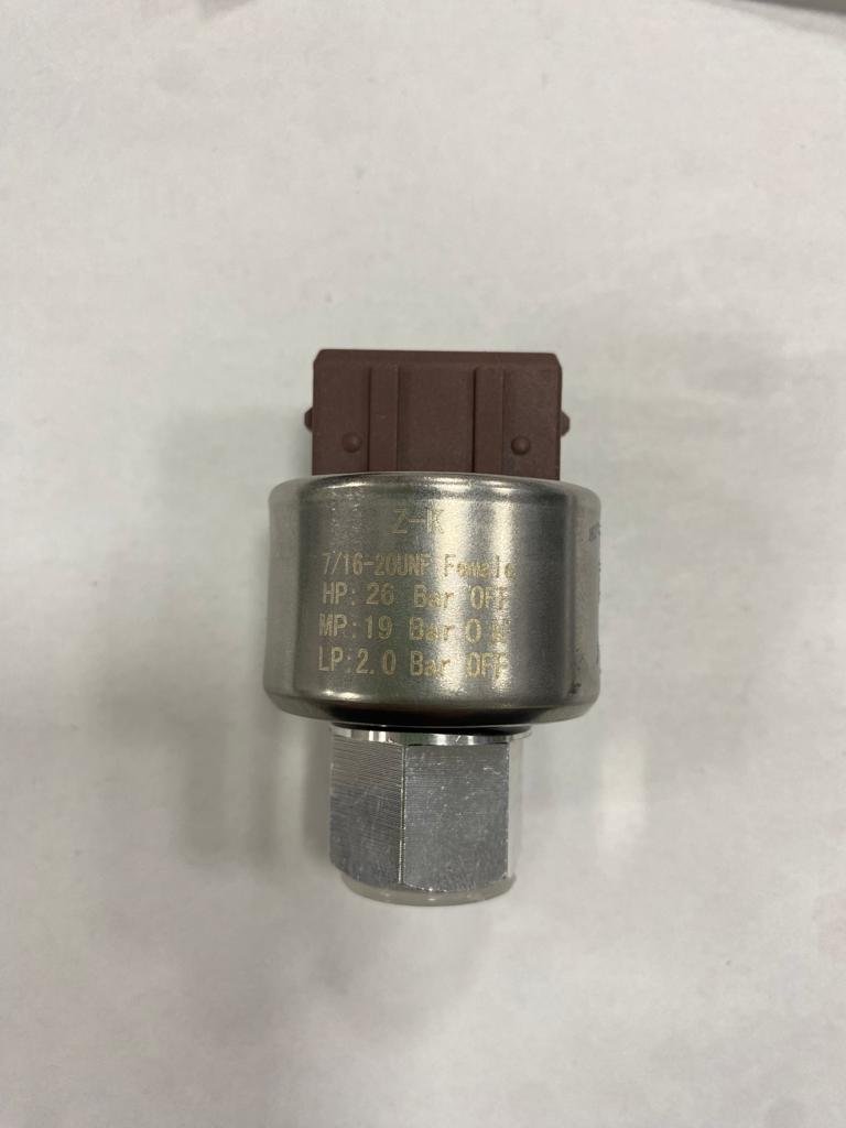 EV901003/CH-20052/CH-1208 CAT KOMATSU EVAPARATÖR 27X27,5X9